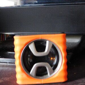 HMDX Speaker Rechargable